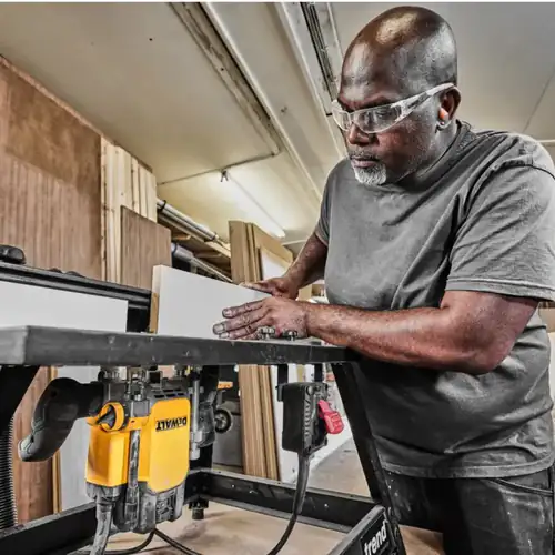 Tupia 12MM 2300W DeWALT DWE627KT-QS